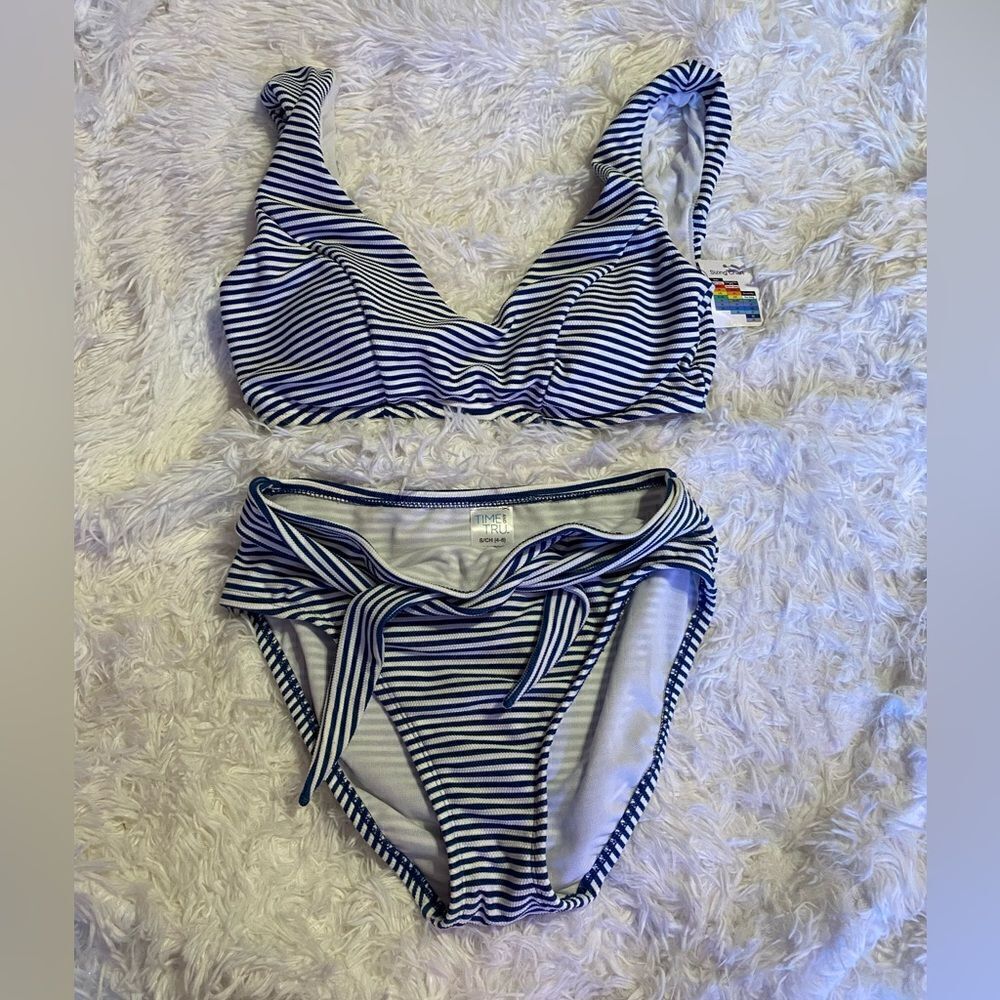 *NWT* Time & Tru Women’s Small Blue & White Striped Bikini Bottoms & Medium Top